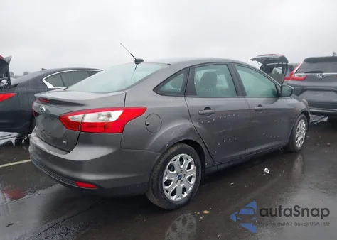 2012 Ford Focus Se из США, поврежденный, VIN 1FAHP3F2XCL353704